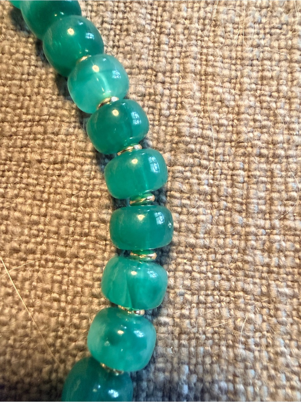 Gold Heart Pendant Green Resin  Beaded Necklace - Picture 4 of 4